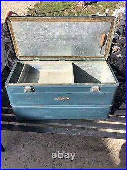 1950s VINTAGE Pathfinder lLARGE METAL Blue CAMP & PICNIC ICE BOX COOLER ICE PIC