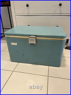 1960-1970 Vintage Coleman Cooler Blue Retro Made Out Of Metal