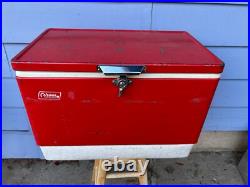 1976 Vintage Coleman Metal Cooler Chest Red & White 22.5 x 16 x 14 READ