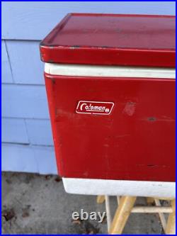 1976 Vintage Coleman Metal Cooler Chest Red & White 22.5 x 16 x 14 READ