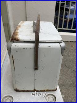 7Up Vintage Metal Cooler 1950s Progress Refrigerator Co Ice Chest Steel w Tray