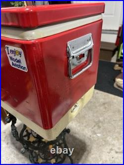 Beautiful Vintage 1975 Coleman Red Metal Cooler White Bottom 18 1/4 X 13 1/2