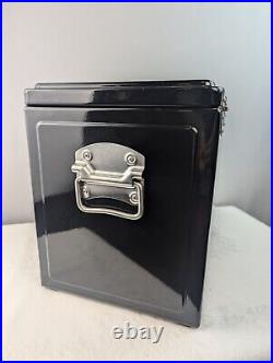 Budweiser Select 15L Metal Ice Cooler Black