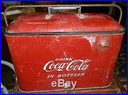 COCA-COLA ORIGINAL 1950's VINTAGE METAL PORTABLE PICNIC COOLER Coke