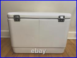Coleman Seagram's Escapes Jersey Shore Steel Belted 6150 6155 54-Quart Cooler