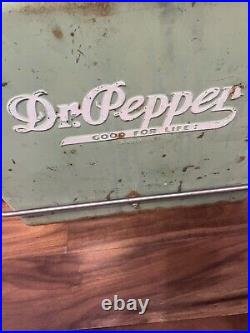 DR. PEPPER VINTAGE 1950's ALL METAL PICNIC COOLER CLASSIC / WITHOUT TRAYS