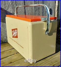 Excellent Vintage Mid Century Retro Cronstroms Metal Schlitz Beer Picnic Cooler