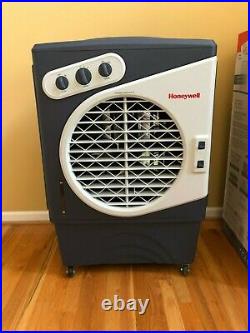 Honeywell 125-Pint Indoor-Outdoor Evaporative Air Cooler 125 Pint Indoor/Outdoor