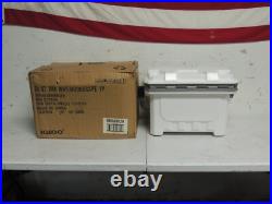 Igloo 24 qt IMX Lockable Insulated Ice Chest Injection Molded Cooler, White