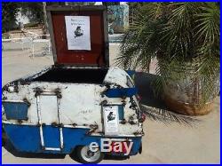 MINT CONDITION BARNYARD Retro Caravan metal ice box/cooler
