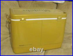 MODELO BEER 54 QUART STEEL BELTED GOLD BEVERAGE COOLER ICEBOX CHEST withOPENER NEW MODELO BEER 54 QUART STEEL BELTED GOLD BEVERAGE COOLER ICEBOX CHEST withOPENER NEW