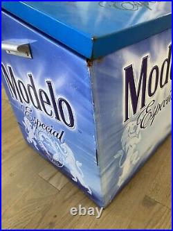 Modelo Especial Cerveza Metal Ice Box Beer Cooler with Bottle Opener