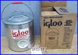 New old stock Igloo 2 Gallon Industrial Drinking Water Galvanized Cooler with Box