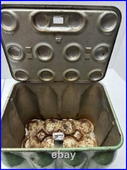 PolarPack Universal Container Company Green Metal Bottle Cooler Ice Chest 1930s