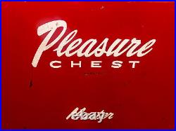 RARE LARGE & VINTAGE Red Pleasure Chest MASTER 1950's Cooler