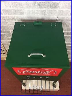 RARE VINTAGE Coca-Cola Green Red Metal Rolling Ice Box Cooler Cart Collectible