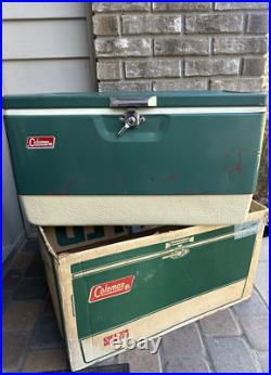 READ Vintage Coleman Snow-Lite Low Boy Cooler 5254 700 with Box Green READ READ Vintage Coleman Snow-Lite Low Boy Cooler 5254 700 with Box Green READ