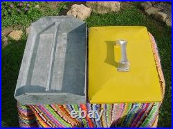 Rare Vintage 1950's Metal Drink Squirt Soda Cooler Ice Chest Sign With Tray Nice