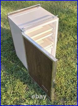 Rare Vintage Coleman 3-Way Upright Cooler Ice Box Wood Grain 26x16x16 with Inserts