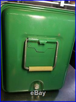 Reduced $$ UNBELIEVABLE CONDITION VINTAGE POLORON THERMASTER METAL GREEN COOLER