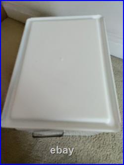 Retro Style BMW LOGO White 14 Qt Metal Beverage Cooler Chest, Opener Read Notes