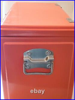 Shock Top Belgium White Orange Metal Cooler 18x12 (OD) Ice Chest Box EUC