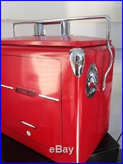 Snap On Tools Red Powder Coated Metal Retro Cooler With1946 Snap On Tl chst accent
