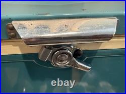 Super Rare Vintage Coleman Diamond Plate Logo Metal Green Teal Cooler