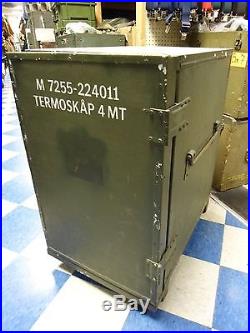Swedish Military Insulated Cooler/Icebox with Metal Handles
