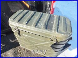 US Military Surplus Metal Insulated Food Storage 3 Compartment Cooler Hot/Cold