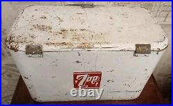 VINTAGE 1950's 7up Metal Bottle Cooler WHITE Progress Refrigerator Co Kentucky