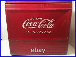 VINTAGE 1950's DRINK COCA-COLA IN BOTTLES METAL PICNIC COOLER ALL ORIGINAL
