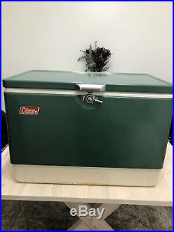VINTAGE 1970s Green Coleman Metal Ice Chest Cooler Good Condition! WOW 22x13x15
