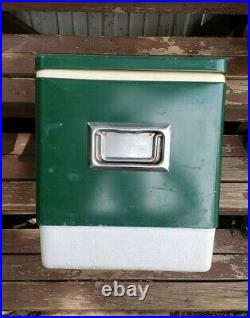 VINTAGE 1976 Green Coleman Metal Ice Chest Cooler Nice/Clean