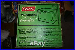Vintage Coleman Snow Lite Cooler Model 5255 13 1/2 Gallon Red White In Box