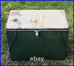 VINTAGE GSW METAL COOLER CHILL CHEST WithGALVANIZED INTERIOR MADE IN CANADA RARE