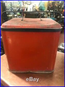 VINTAGE RED ESKIMO METAL GALVANIZED BEER COOLER ICE CHEST With PLUG