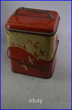 VINTAGE The Traveler Ice Box Tin Litho Picnic Cooler Metal Chest