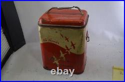 VINTAGE The Traveler Ice Box Tin Litho Picnic Cooler Metal Chest