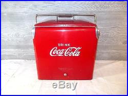 Vintageexceptional 1950's Temp-rite Coca Cola Embossed Metal Cooler. Nice