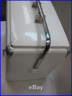 VTG 1950's Metal 7 UP Cooler by Progress Refrigerator Co withBottle Opener