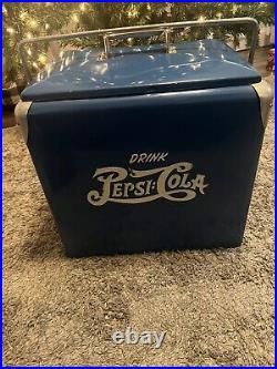 Vintage 1940to Early 50 Drink Pepsi Cola Blue Metal Ice Cooler chest double dot