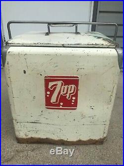 Vintage 1950s 7UP Metal Cooler With Drain Plug! Very Great Logo Advertisement