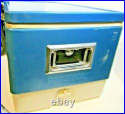 Vintage 1970s COLEMAN Beautiful Blue Color Metal Chest Cooler 22X13.5X12