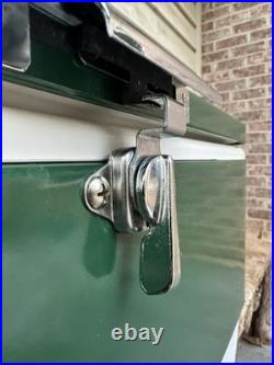 Vintage 1970s' Coleman Cooler Green & White 22L x 13.5Wx 15.5H