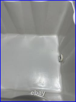 Vintage 1970s' Coleman Cooler Green & White 22L x 13.5Wx 15.5H