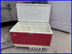 Vintage 1970s Metal Coleman Red/White Ice Chest Cooler Size 27.5 x 16 x 15 in