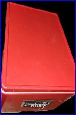 Vintage 1972 Coleman Sno-Lite Steel Red Cooler Read Description