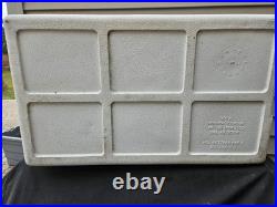 Vintage 1977 XL 89 Quart Coleman Ice Blue Steel Belted Metal Cooler 28