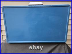 Vintage 1977 XL 89 Quart Coleman Ice Blue Steel Belted Metal Cooler 28